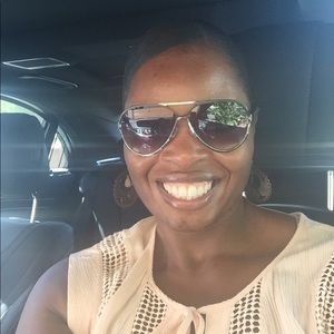 Meet your Posher, Mandisa